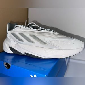 Adidas Ozelia Shoes Size 11 Men White and Grey NWT